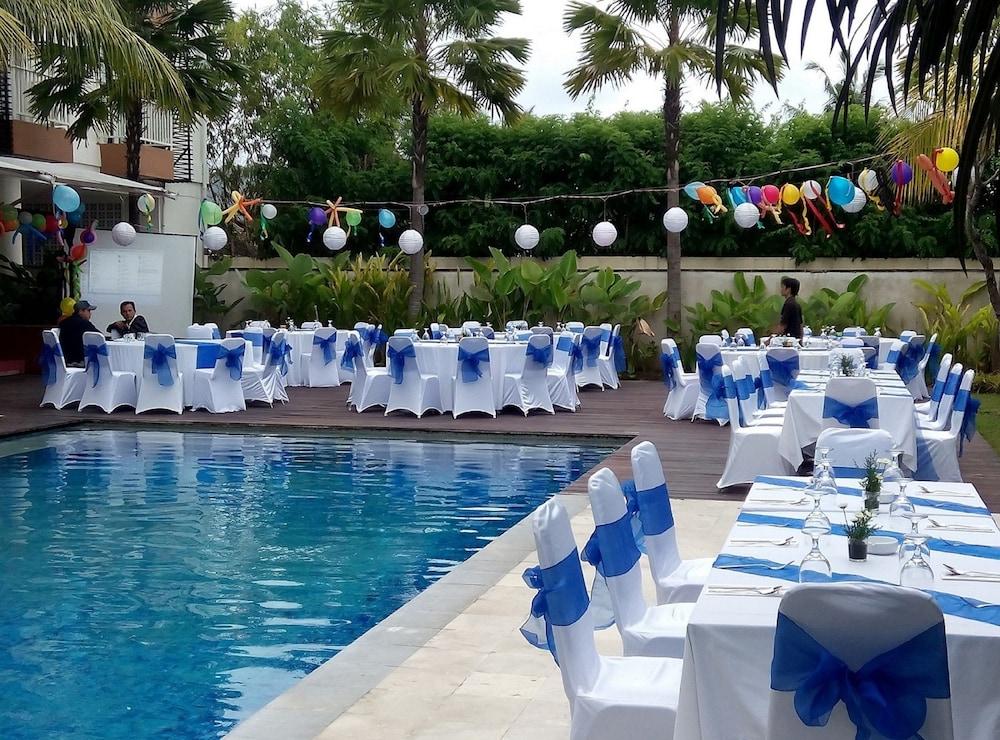 Готель Seminyak Garden Dalung  Екстер'єр фото