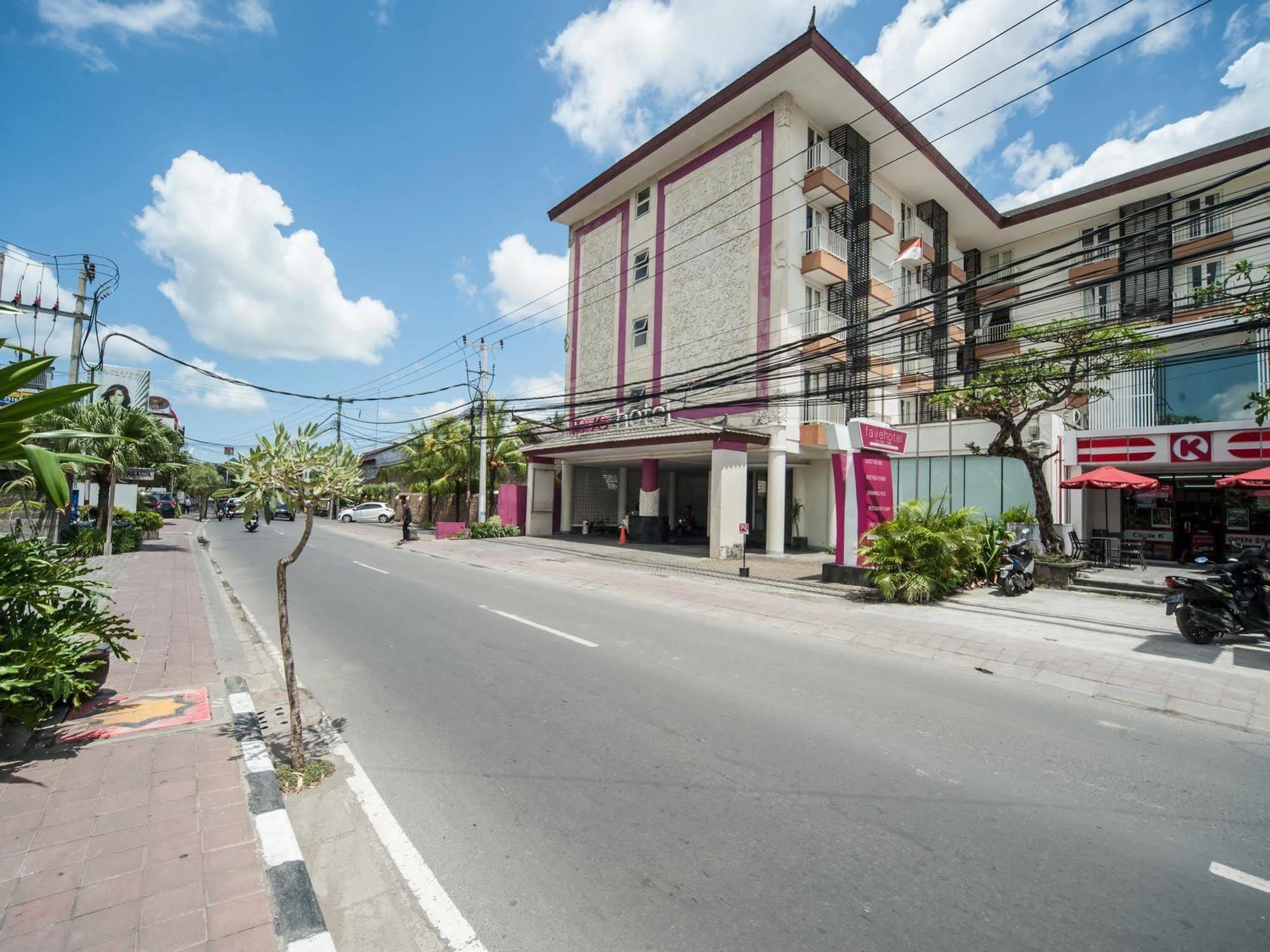 Готель Seminyak Garden Dalung  Екстер'єр фото