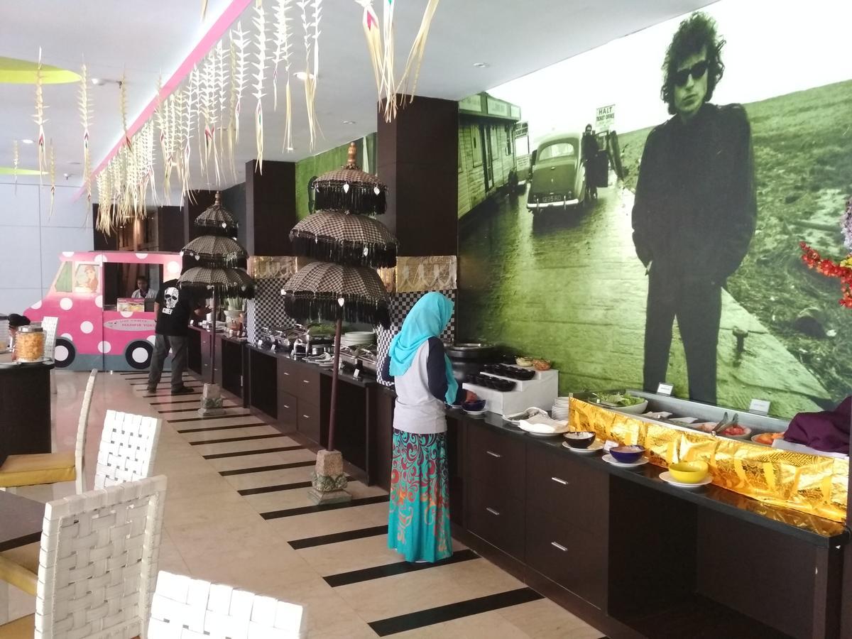 Готель Seminyak Garden Dalung  Екстер'єр фото